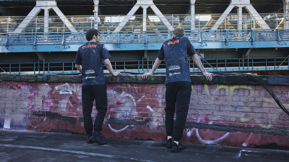 Fnatic с Hylissang откри групите на Worlds с убедителен успех