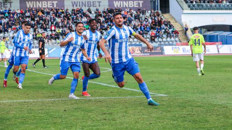 Дунав удари Фратрия в дербито на върха и се откъсна още повече на първото място