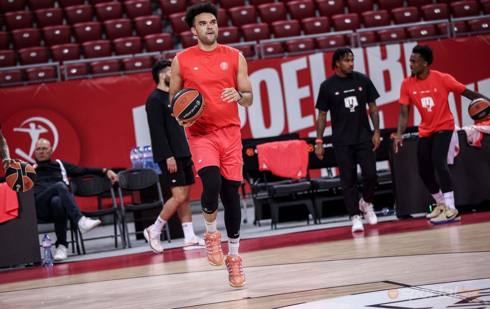 Тренировка на Апоел Тел Авив