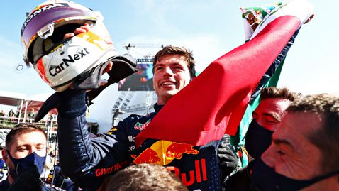 Верстапен отново победи Хамилтън и увеличи шансовете си за първа световна титла във Формула 1