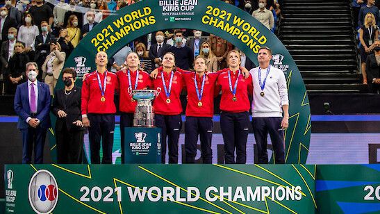 Русия надви Швейцария и триумфира с Били Джийн Кинг Къп