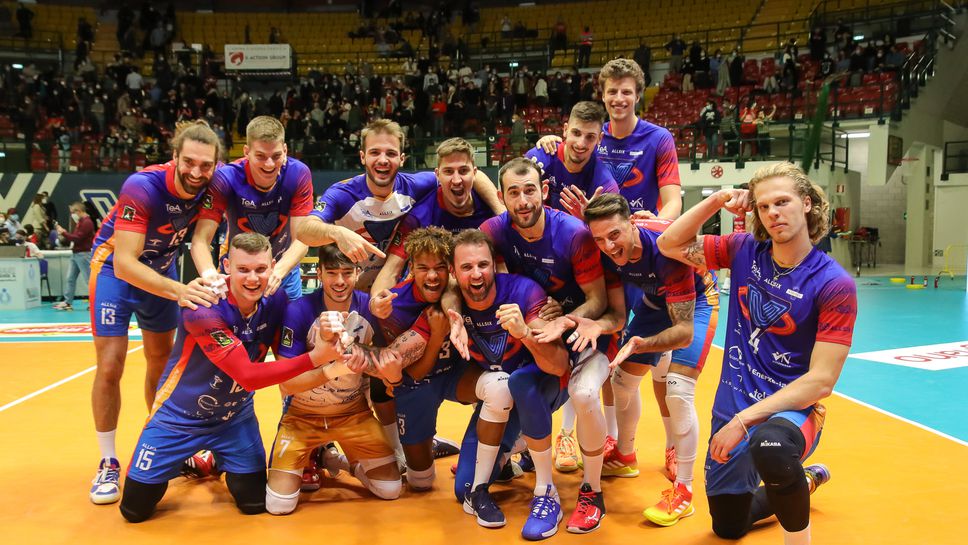 Алекс Грозданов и Монца удариха Пиаченца и излязоха начело в Италия