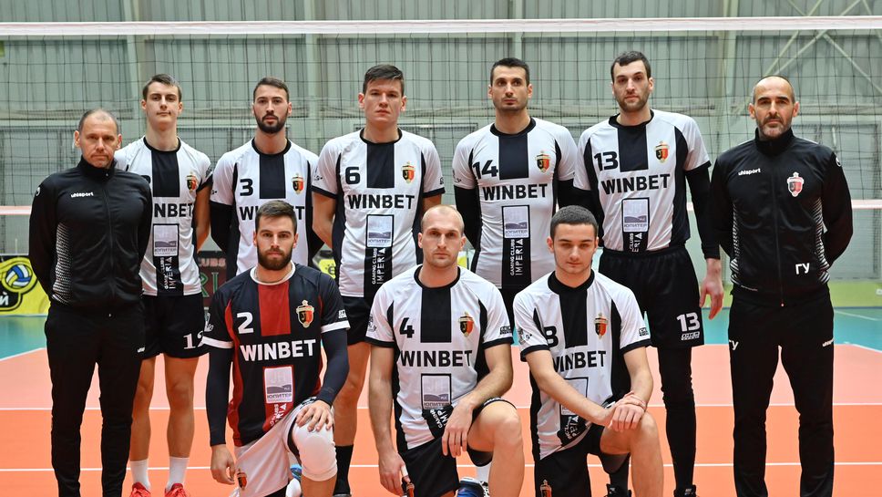 Локо (Пловдив) приема Славия на 1 декември и още промени при мъжете