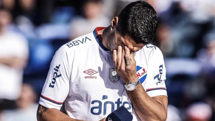 Луис Суарес се сбогува с Насионал през сълзи