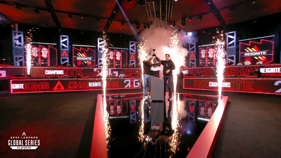 Състезателният Apex Legends се завръща