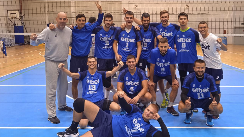 Осем двубоя ще се изиграят днес във Висшата лига