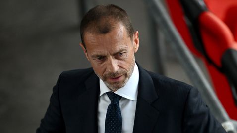 И шефът на УЕФА призна, че не разбира някои съдийски решения в момента