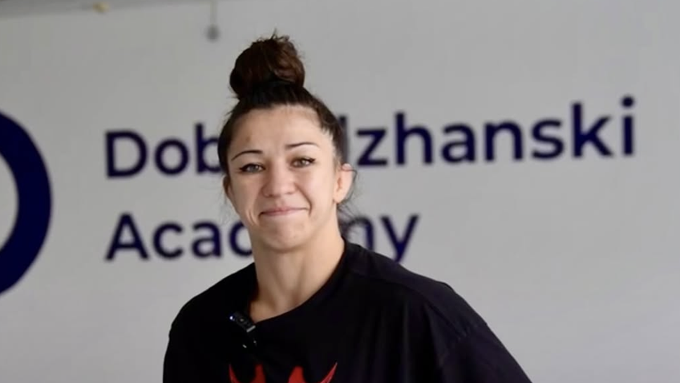 Александра Тончева е в категория за шампионската битка във Франция