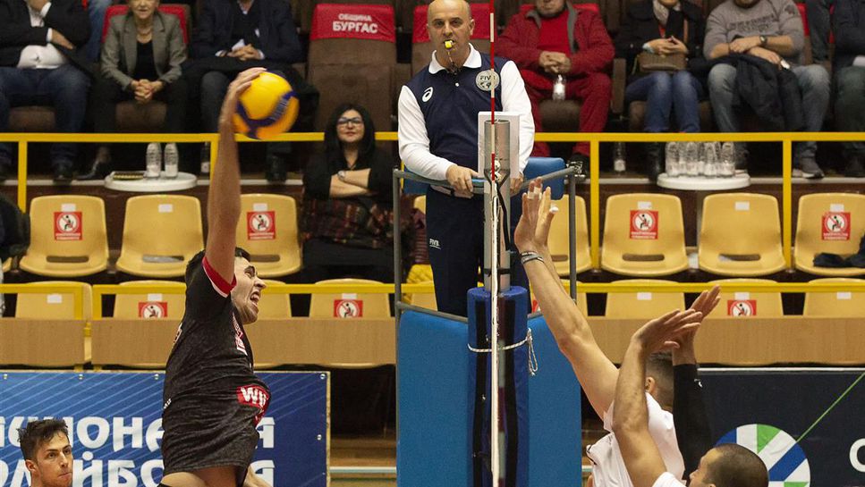 CEV Cup: Нефтохимик - Шеноа 3:1
