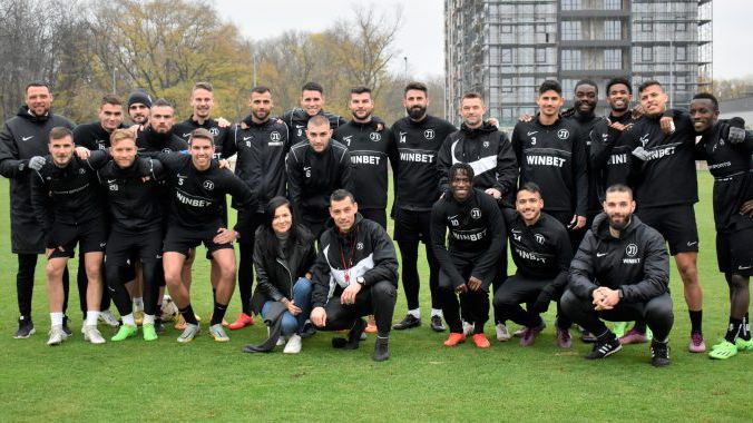 Представителният отбор на Локомотив Пловдив проведе последното си занимание за