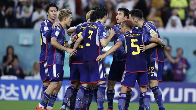 Японският национален отбор беше удостоен с изключително топло посрещане на