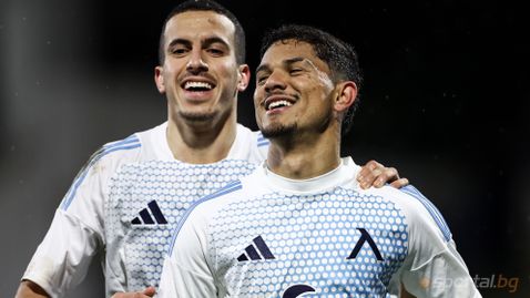  Левски за Бала: Противникът трепери, от смут притеснен, обезверено се брани от този вихър 