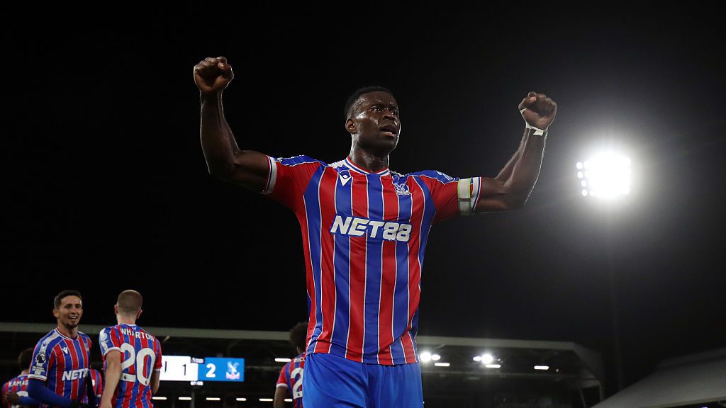 Манчестър Сити договори Марк Геи за ниска сума, "гражданите" с 15-о попълнение за последната година