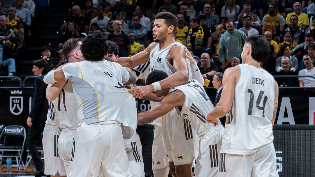 Наистина легендарен! Серхио Люл напомни за себе си с победен кош в последната секунда срещу отбора на Костадинов