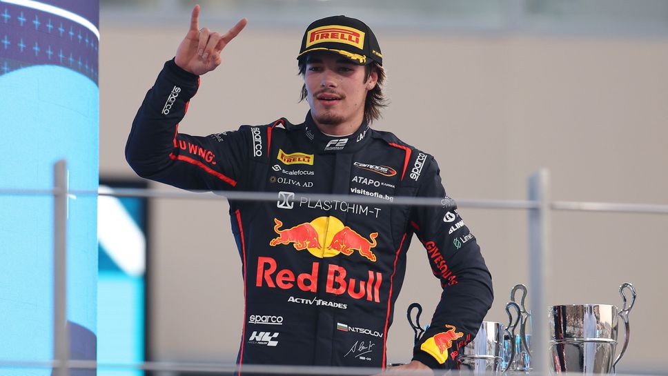 Българският пилот Никола Цолов направи впечатляващ дебют във Формула 2