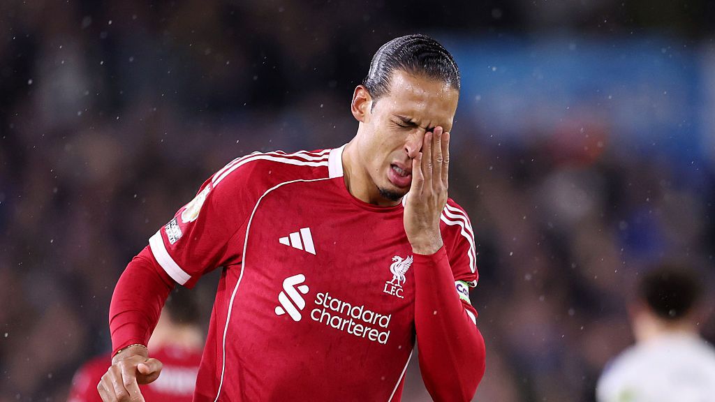 Всички със Салах: Играчите на Ливърпул искат Слот да си тръгне