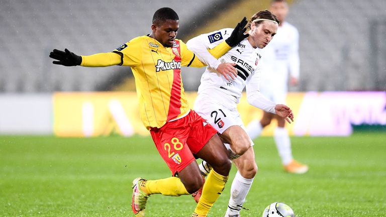  Резерва постави завършек на отрицателната серия на Ланс 