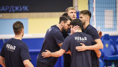 Шампионите от Хебър загряха за новия полусезон и ШЛ с два успеха над Левски