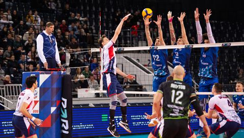 Тодор Скримов с 8 точки, Енисей не спря победния път на Зенит (Санкт Петербург)