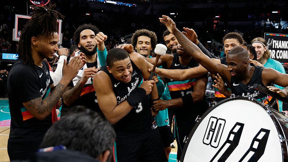 Сан Антонио Спърс направи страхотен мач и надигра Лос Анджелис