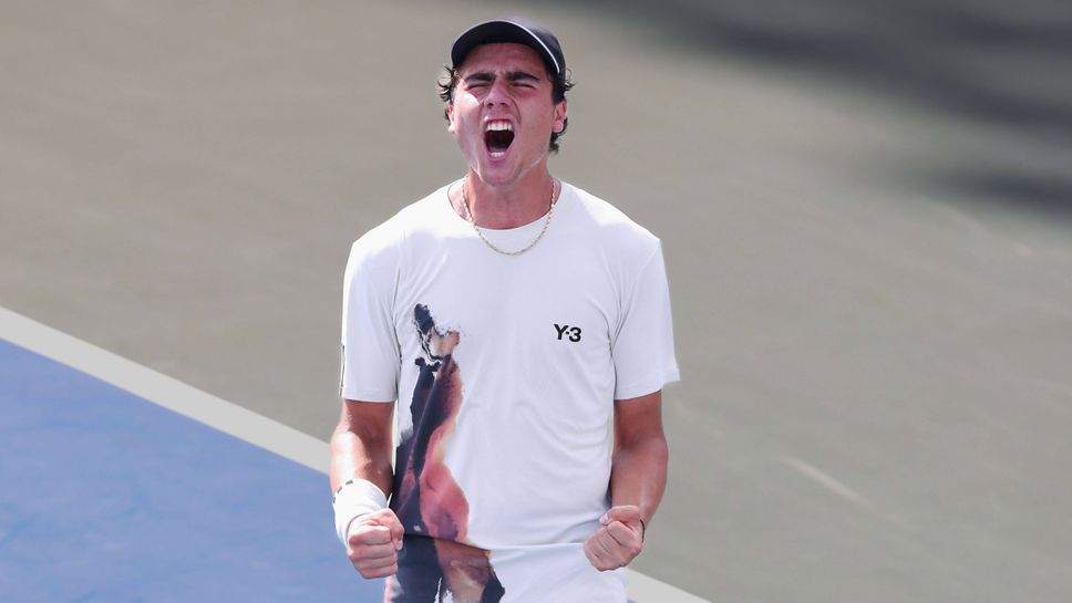 Иван Иванов продължава силното си начало на сезона и се