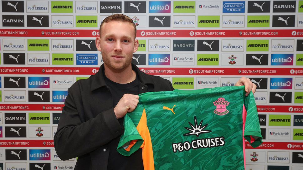 Байерн официално преотстъпи вратар на Саутхамптън