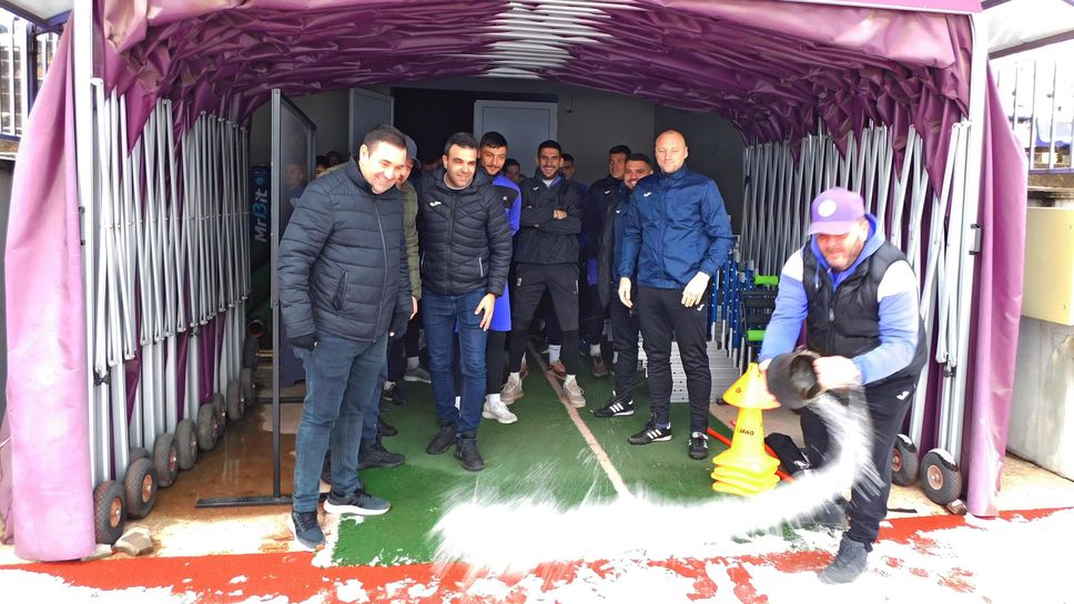 Етър започна подготовката си, почете паметта на Димитър Пенев