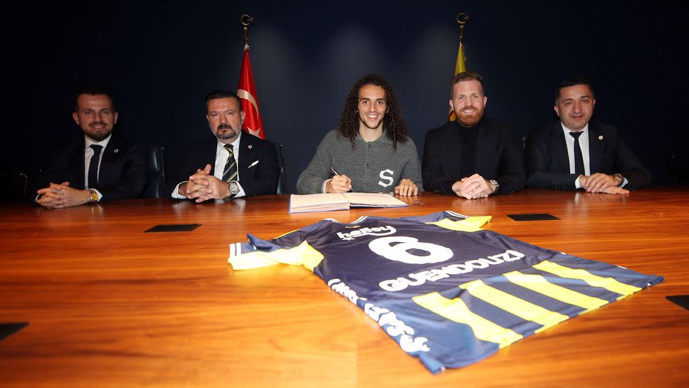 От Фенербахче официално потвърдиха привличането на Матео Гендузи който пристига