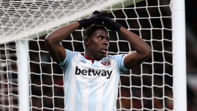  Уест Хам с първо решение след скандалното видео 