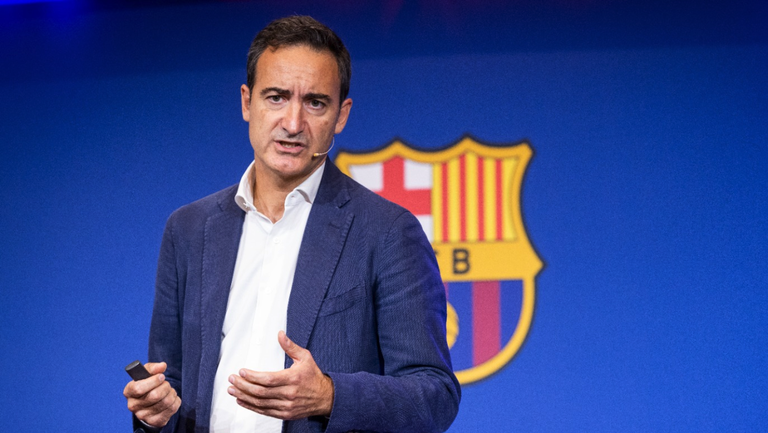 Изпълнителният директор на Барселона Феран Ревертер изненадващо подаде оставка днес