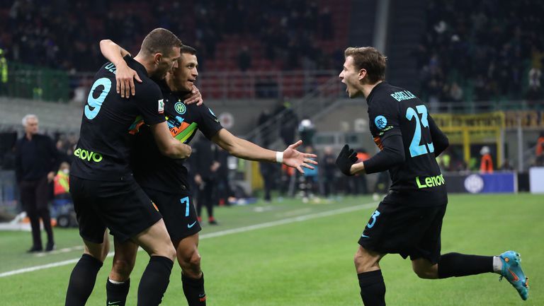  Интер вгорчи завръщането на Моуриньо и е на полуфиналите 