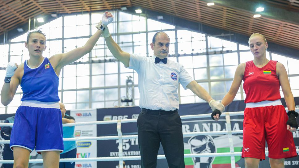 Аслъхан Мехмедова боксира днес за четвъртфинал в Белград