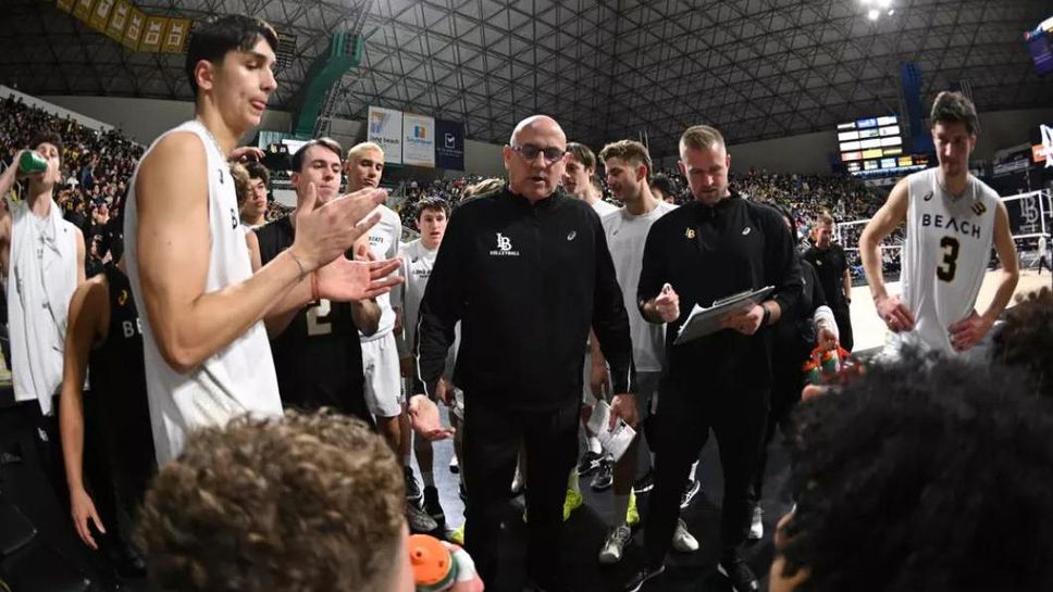 Симеон Николов и Лазар Бучков със силни изяви за победа №10 на Лонг Бийч