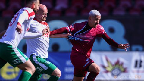 Септември (Сф) обяви раздяла с четирима