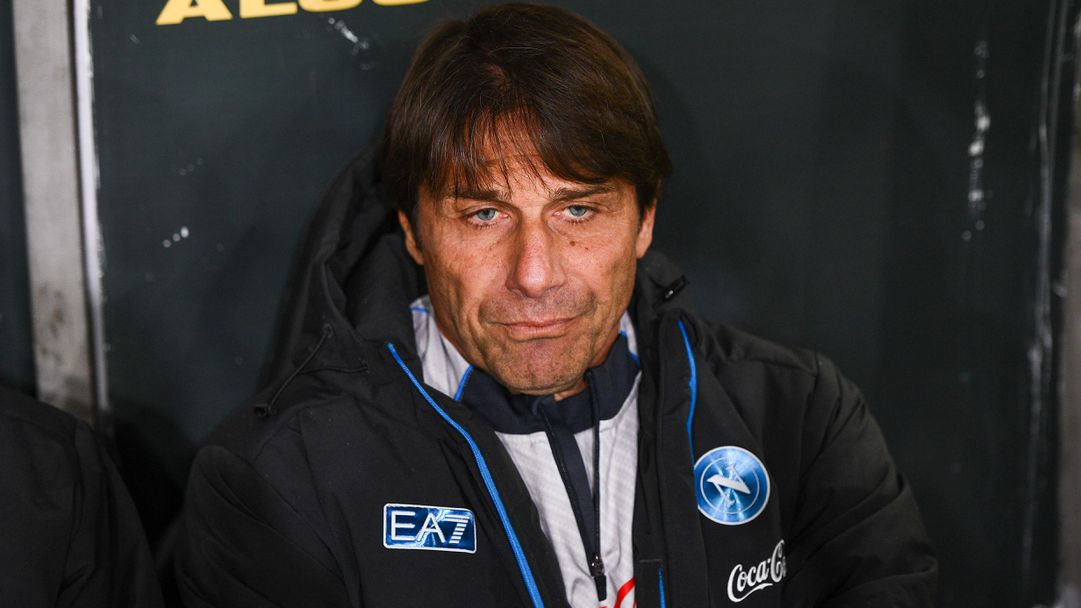 Конте: Това определено е абсурден сезон