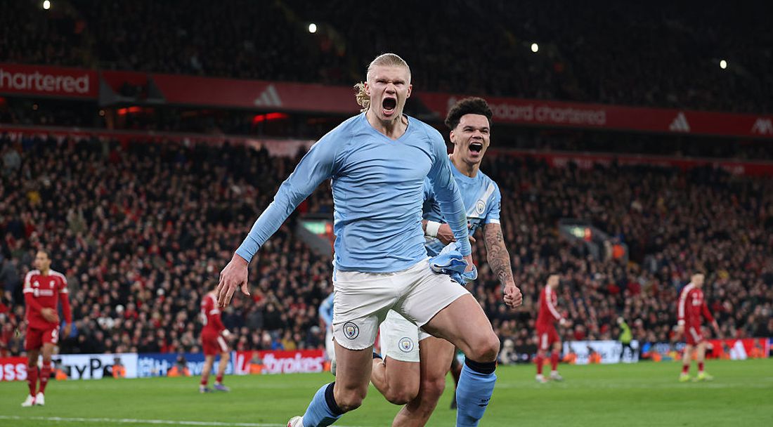 Лудо дерби на "Анфийлд" с решаваща дузпа в добавеното време разплака Ливърпул и остави Ман Сити в битката