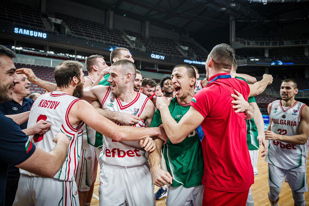 България победи Латвия и ще играе на Европейското първенство по баскетбол