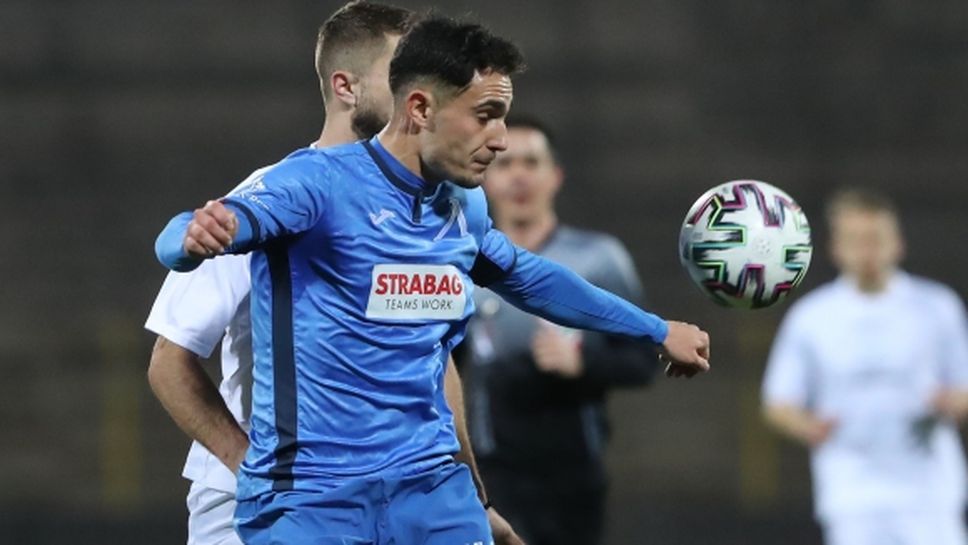 Контузията на Матео Стаматов не е тежка, връща се на терена до 3 седмици