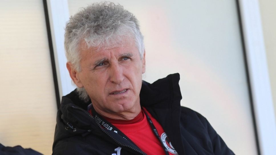 Иван Колев: Някои преследват целите с футболни достойнства, а други - с театрални изпълнения