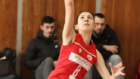 Марица (Пловдив) привлече Ралина Дошкова