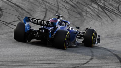  ФИА и тимовете спорят за 5 кг 