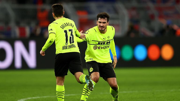  Герейро и Хумелс влязоха в самоизолация 