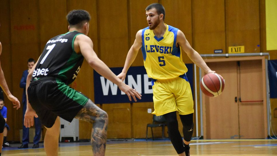 Левски гони четвърта поредна победа във Варна