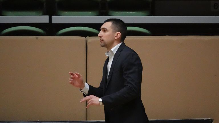 Старши треньорът на Академик Пловдив Йордан Янков отдаде загубата от