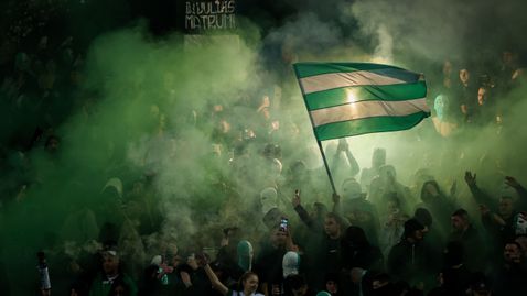  Първо в Sportal.bg! Промяна в програмата на полуфиналите поради ултрасите на Черно море 