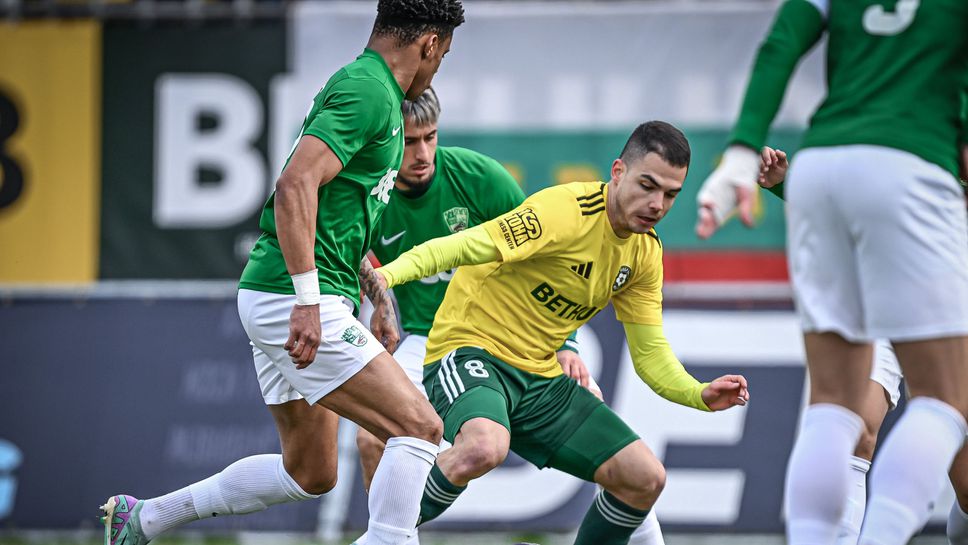 Добруджа 0:0 Берое, червен картон за гостите