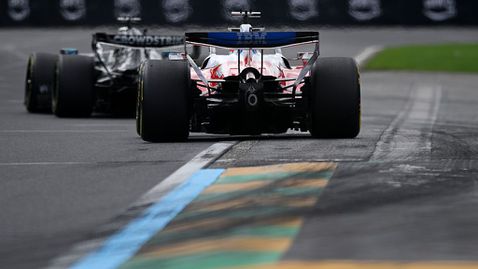 Васьор: Изоставаме с около половин секунда от Мерцедес