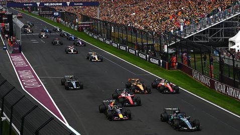 Исак Хаджар коментира лудата битка на старта