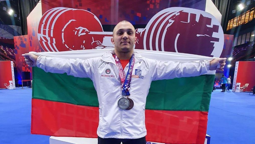 Втората група български щангисти от европейското в Москва се завръщат в София днес