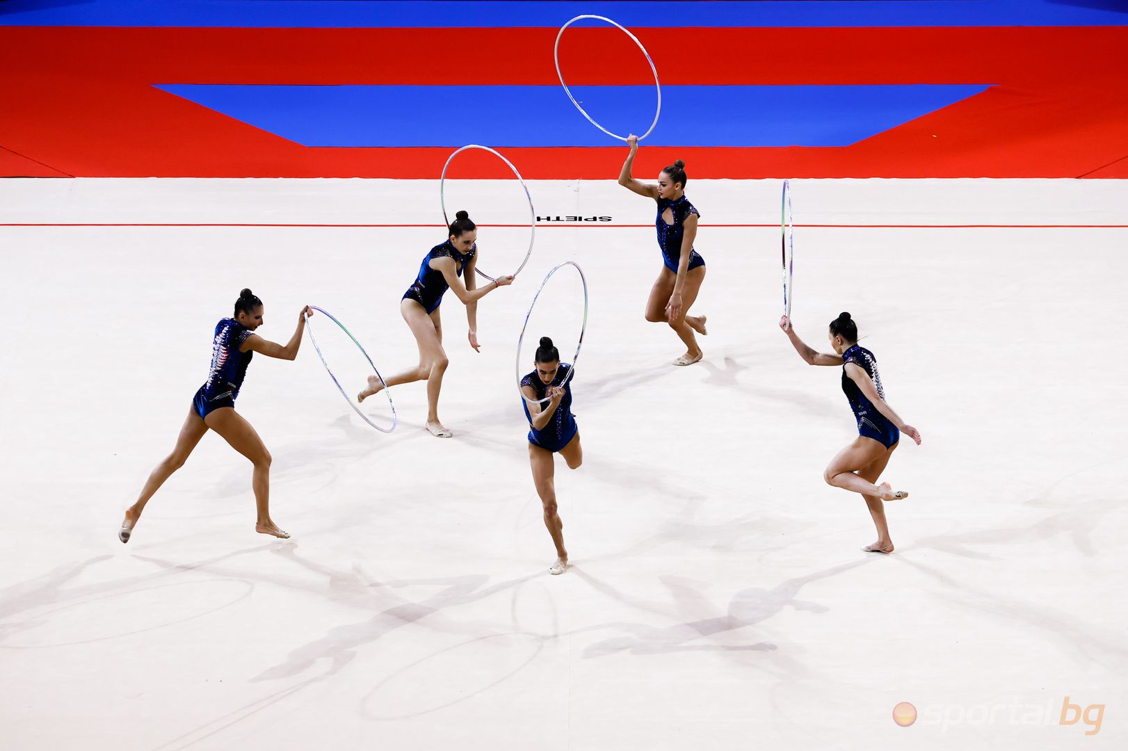 Световна купа по художествена гимнаситка 2022 - съчетание с обръч - България